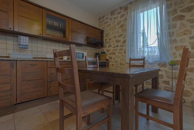 Villa Nikolina Zman Экстерьер фото